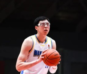 kaiyun体育-北京66-81惨败浙江 球员评价：3人及格，6人低迷