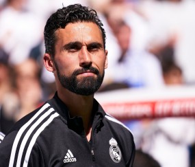 罗马诺:皇马告知阿韦洛亚,奖杯&和球员关系良好将会留任